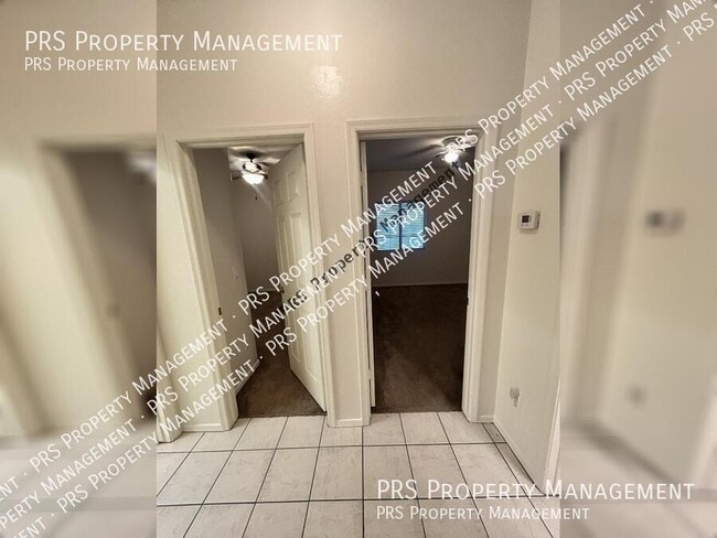 Building Photo - 2778 E Devon Ct