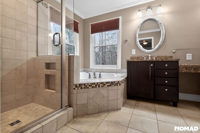 Building Photo - Charming Cary Home on Quiet Cul-de-Sac Move-In Ready!