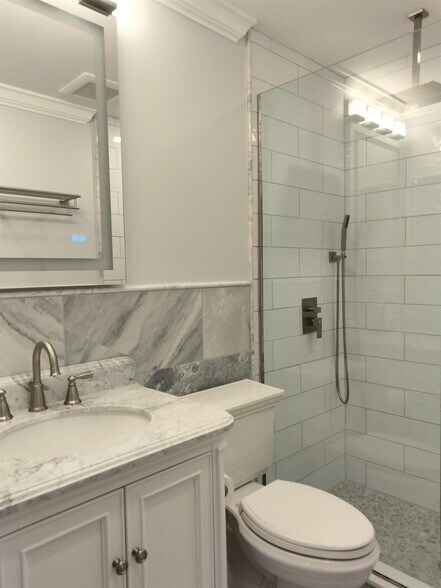 Building Photo - 415 Bloomfield St