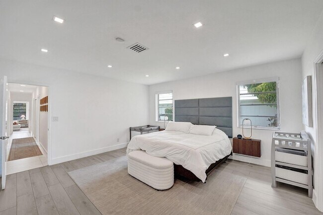 Building Photo - 3630 N 55th Ave