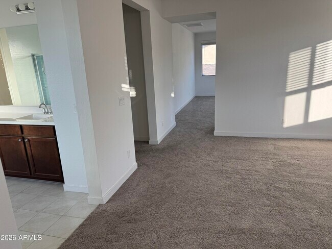 Building Photo - 821 E Monte Wy