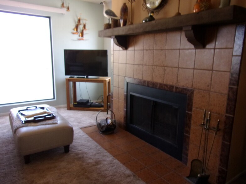 Building Photo - 1611 AZ-95