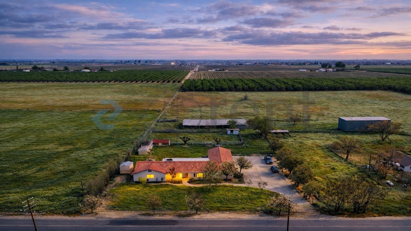 Building Photo - 8730 S East Ave