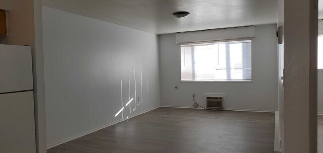 Building Photo - 2700 N Federal Blvd