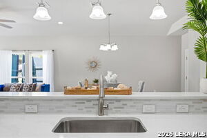 Building Photo - 1224 Blueridge Dr