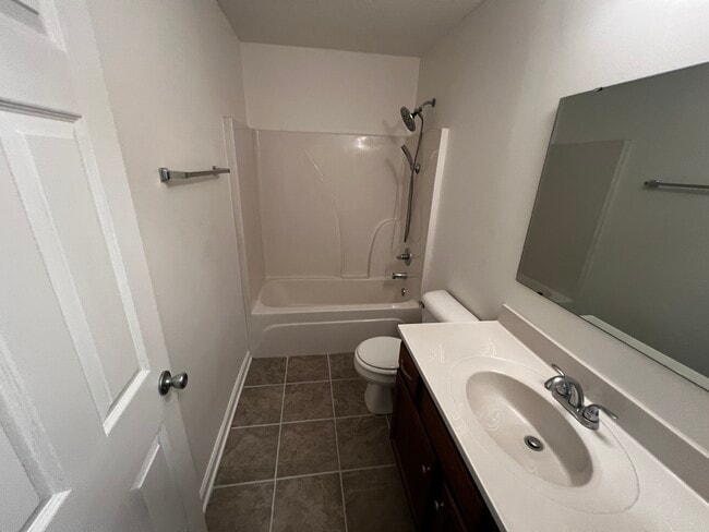 Building Photo - 5220 Redfield Dr