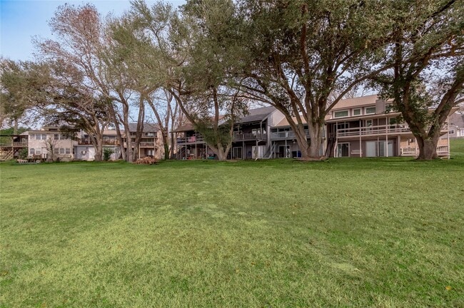 Building Photo - 356 Peach Is Rd