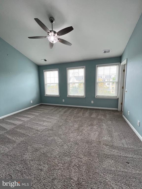 Building Photo - 22464 Maison Carree Square