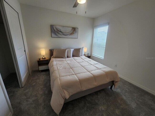 Building Photo - 1055 Papaya Cir.