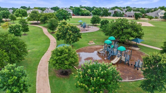 Building Photo - 9424 Castle Pines Dr