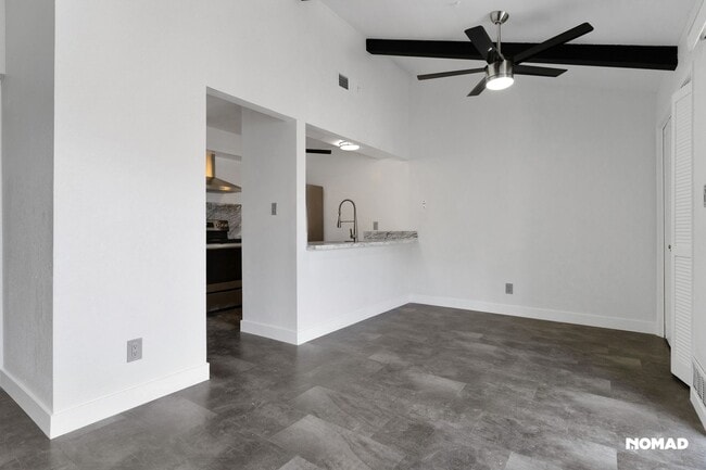 Building Photo - Charming 2BR Condo in Fresno
