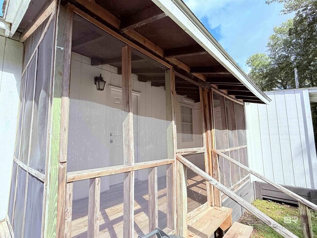 Building Photo - 8853 Wellsworld St