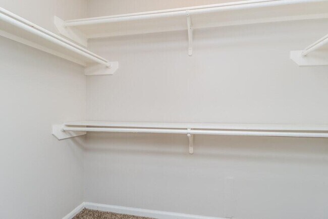 Building Photo - 12119 Bowsman Dr