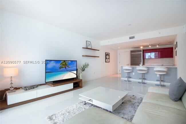 Building Photo - 1100 S Miami Ave