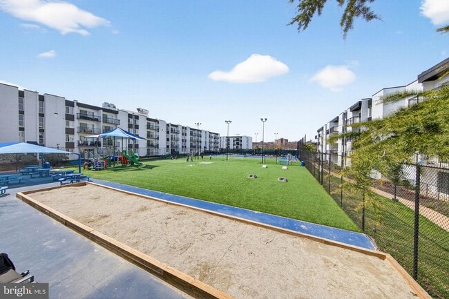 Building Photo - 60 S Van Dorn St