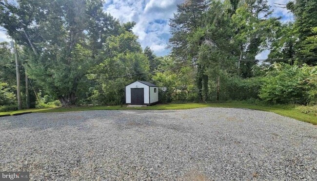 Building Photo - 629 Mineral Ave