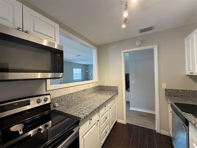 Building Photo - 1720 W Arch St