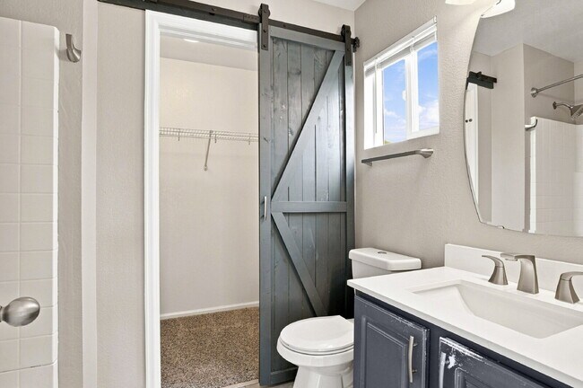 Building Photo - $2,045.95 - 3-Bed, 3-Bath Townhome with Modern Upgrades and Private Yard!