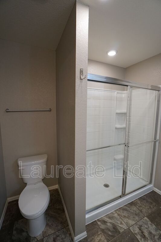 Building Photo - 11755 Lovegrass Dr
