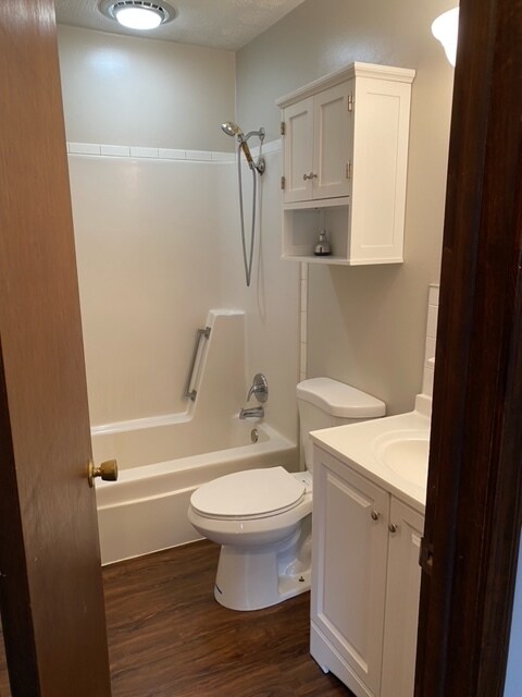 Bathroom - 13096 Beaver Creek Rd