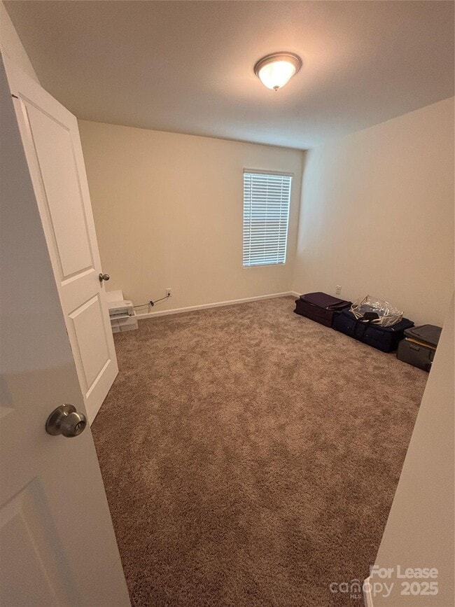 Building Photo - 1354 Harleston St