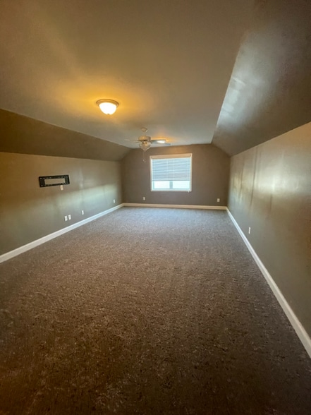 Building Photo - 439 Wedgefield Dr