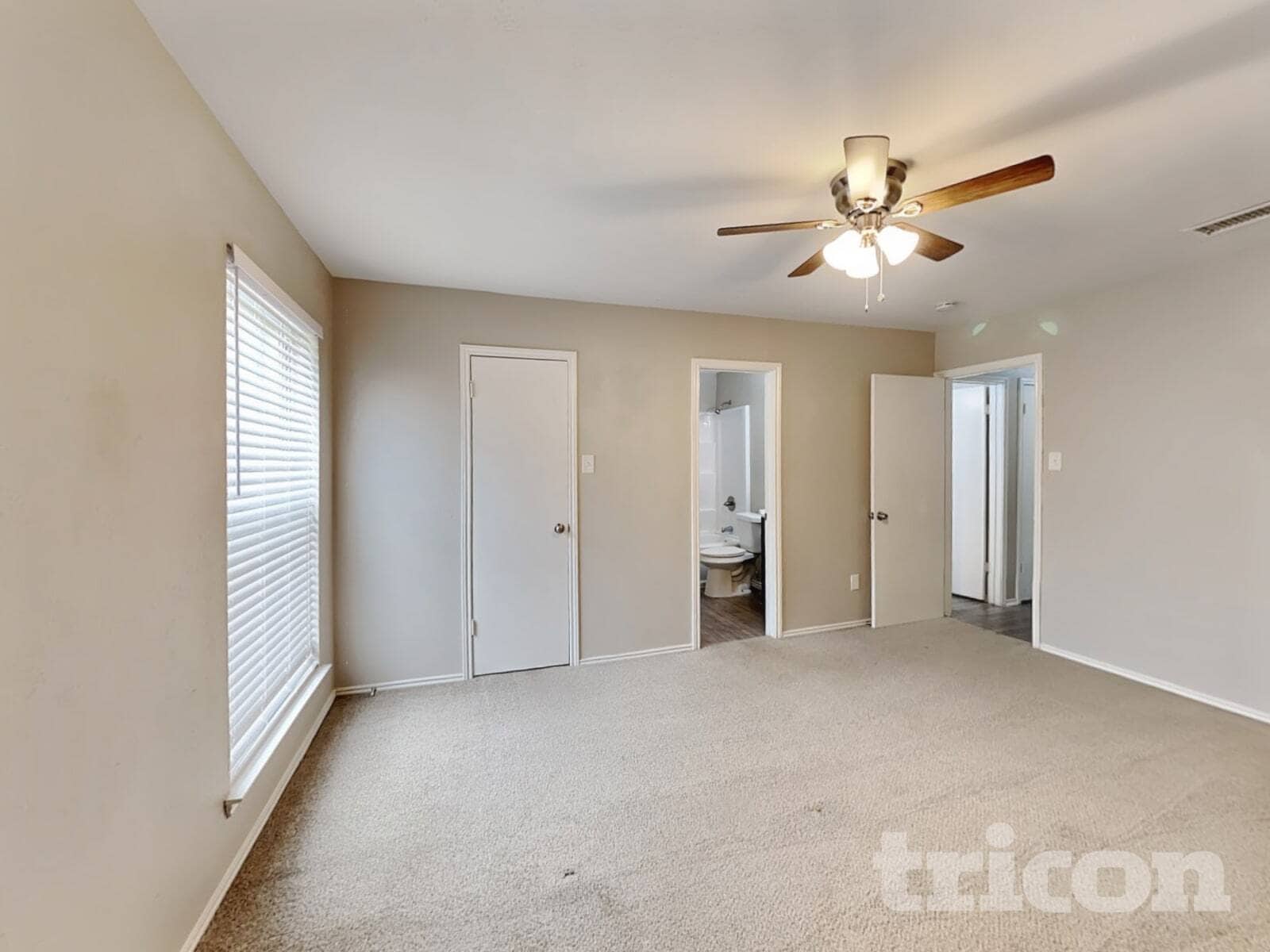 Building Photo - 418 David Dr