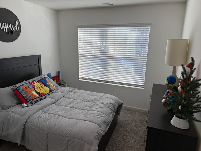 Building Photo - 2520 Alison Ave