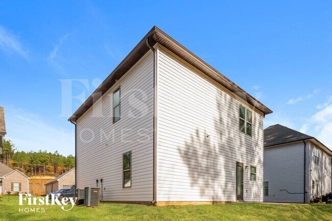 Building Photo - 1325 Brookhaven Dr