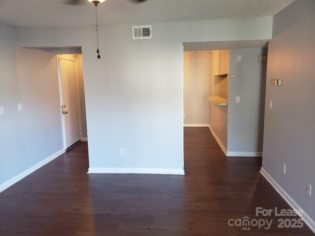 Building Photo - 4416 Sharon Chase Dr