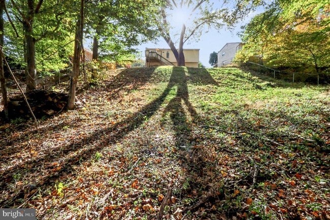 Building Photo - 13828 Londonderry Ct