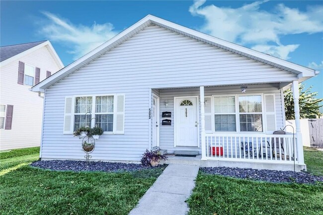 Primary Photo - 503 N Combs Ave