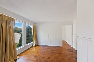 Building Photo - 1281 Main St