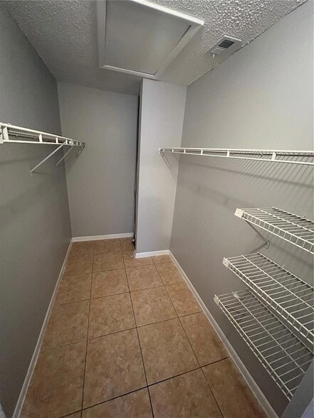 Building Photo - 5226 Via Hacienda Cir