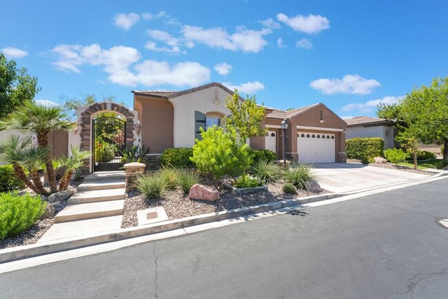 Building Photo - Stunningly Remodeled Single-Story Oasis in...