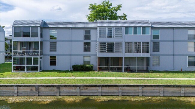 Building Photo - 8350 Sands Point Blvd