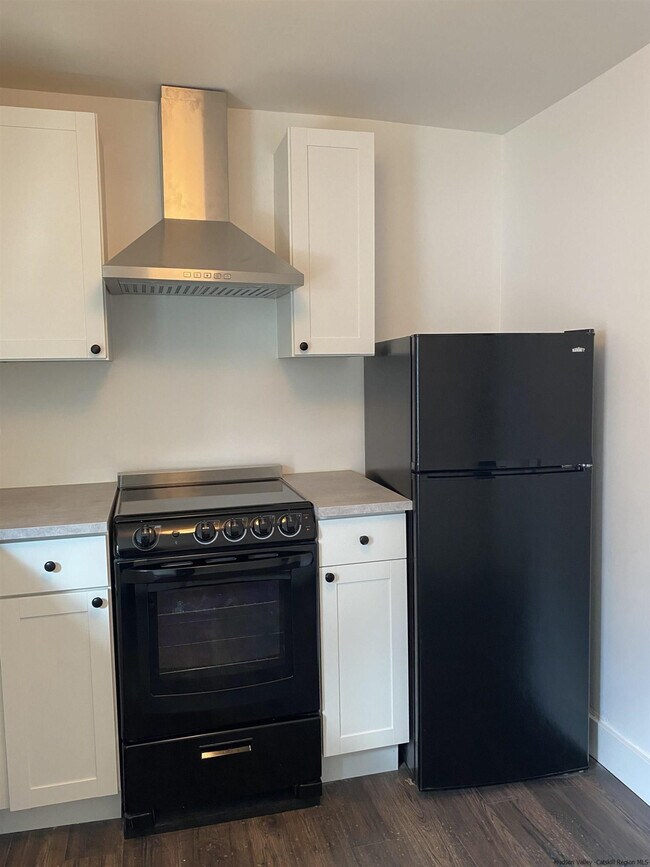 Building Photo - 1465 Creek Locks Rd