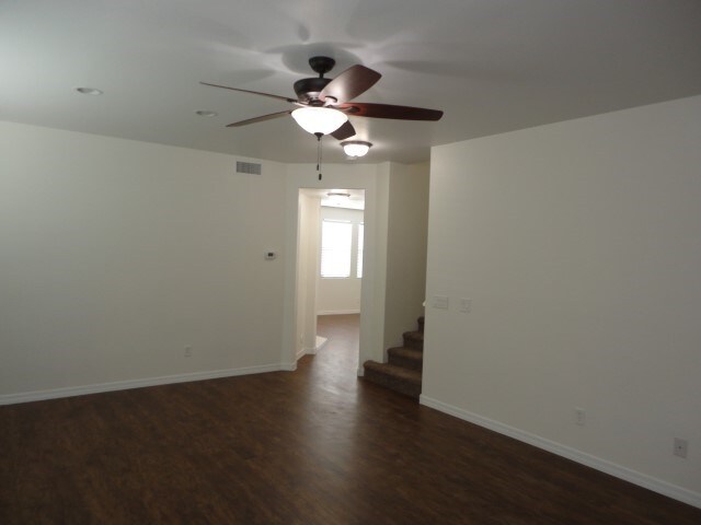 Building Photo - 34360 N Levi Ct