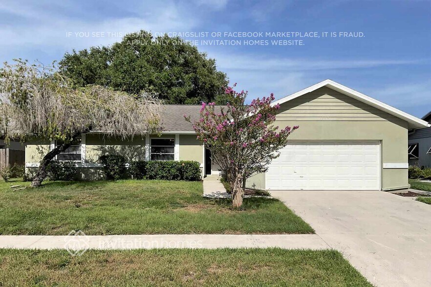 Primary Photo - 2563 W Scarlet Oak Ct
