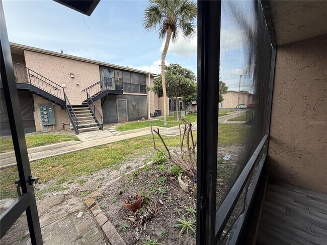 Building Photo - 1167 Calle Del Rey