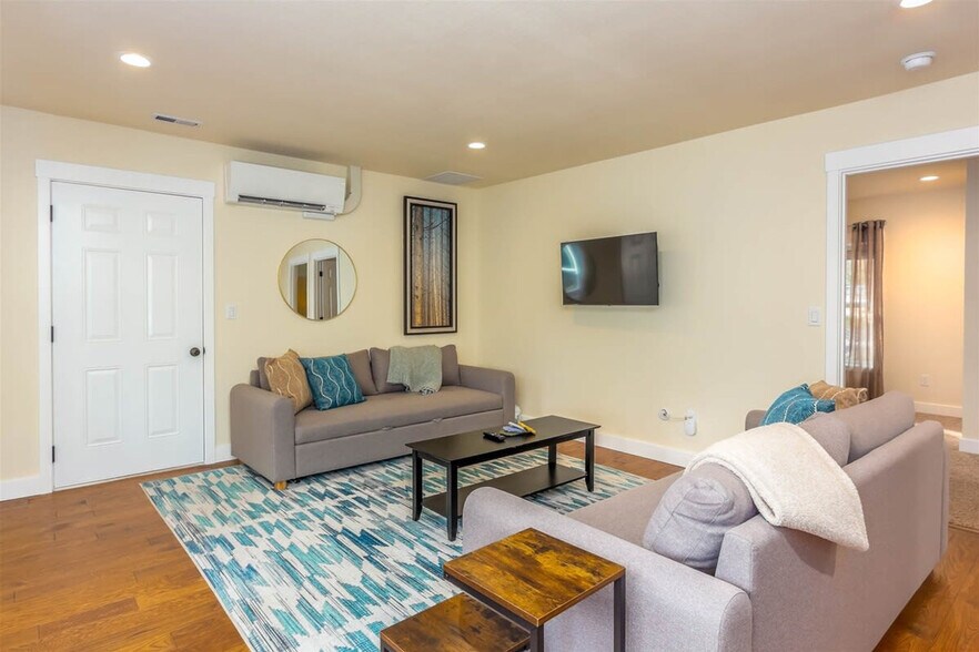 Building Photo - 56832 Besson Rd