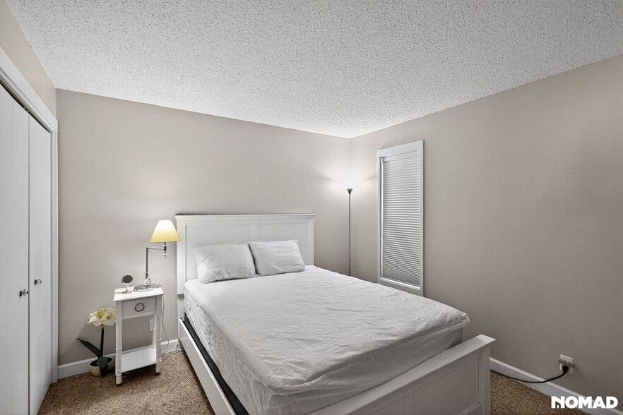 Building Photo - 18101 Stoneridge St