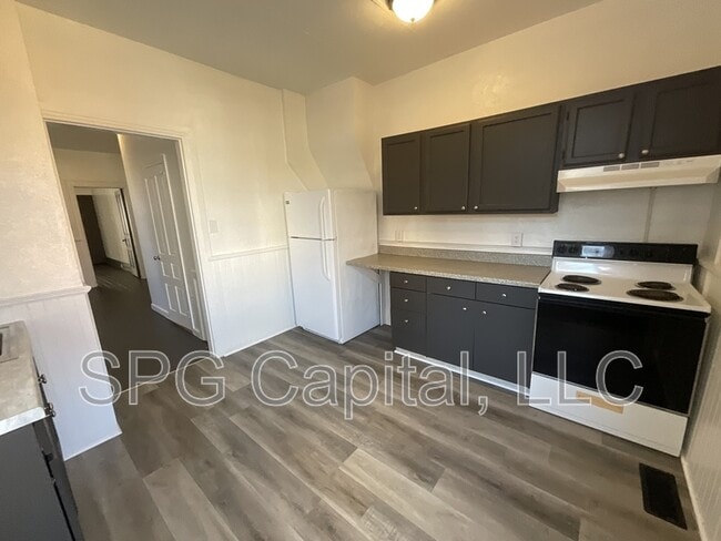 Building Photo - 659 W Philadelphia St