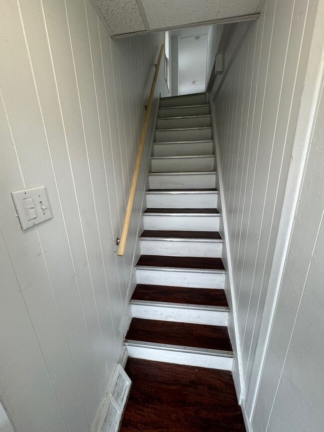 Building Photo - 2605 Walnut St