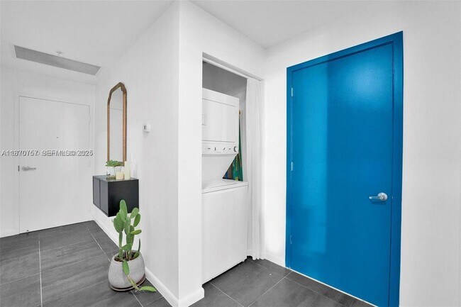 Building Photo - 3470 E Coast Ave