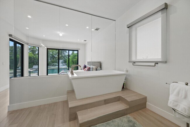 Building Photo - 14244 Stroller Way