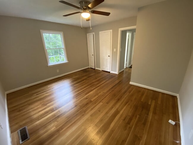 Building Photo - 514 Cloudland Dr