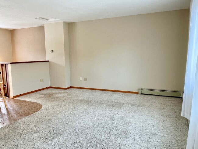 Living room - 501 Teller St