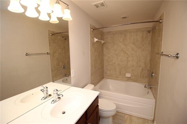 Building Photo - 2170 Weldonberry Dr