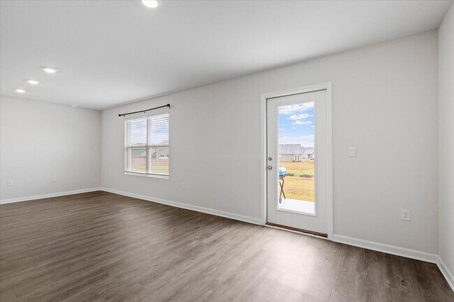 Building Photo - 4522 Rivers Landing Dr